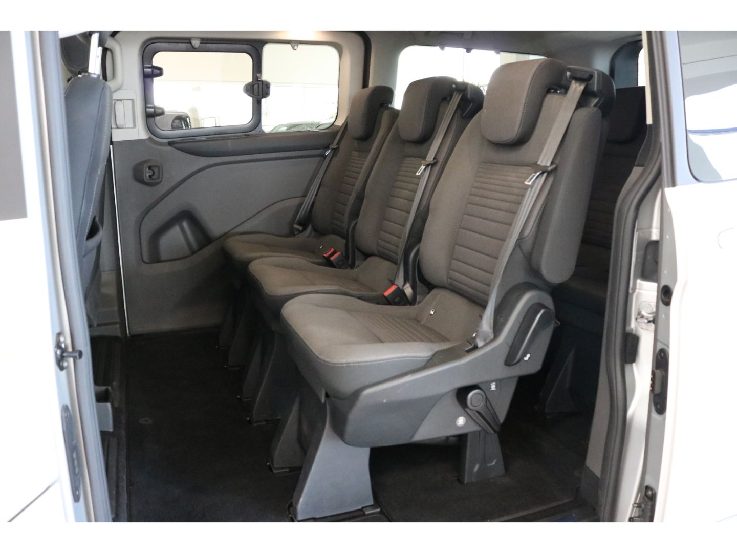 Fahrzeugabbildung Ford Tourneo Custom L1 Titanium 2.0 Kamera Spurh ASS