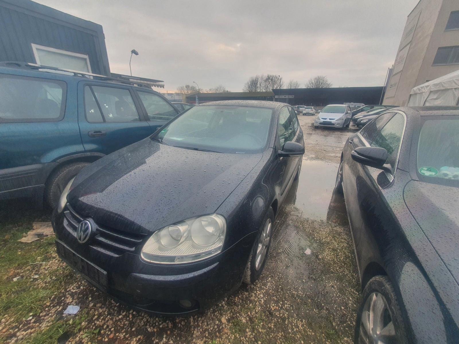 Volkswagen Golf 1.6 Sportline