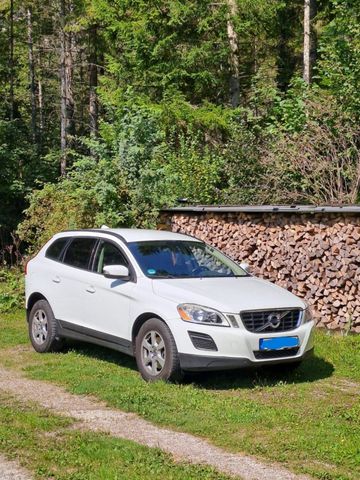 Volvo XC60 AWD Automatic