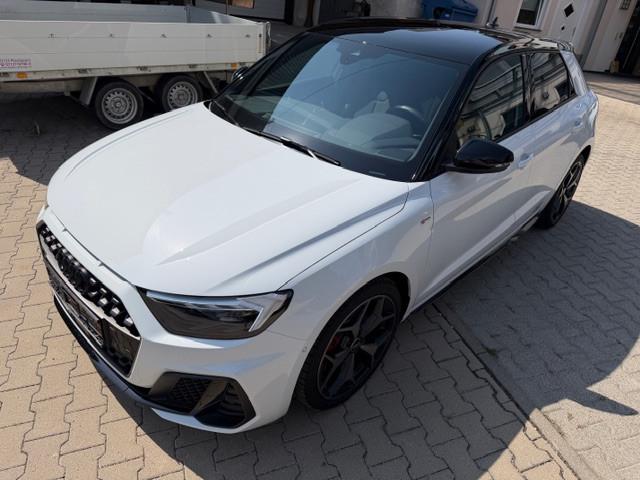 Audi A1 Sportback 40 TFSI S line, S line Plus, VOLL!!