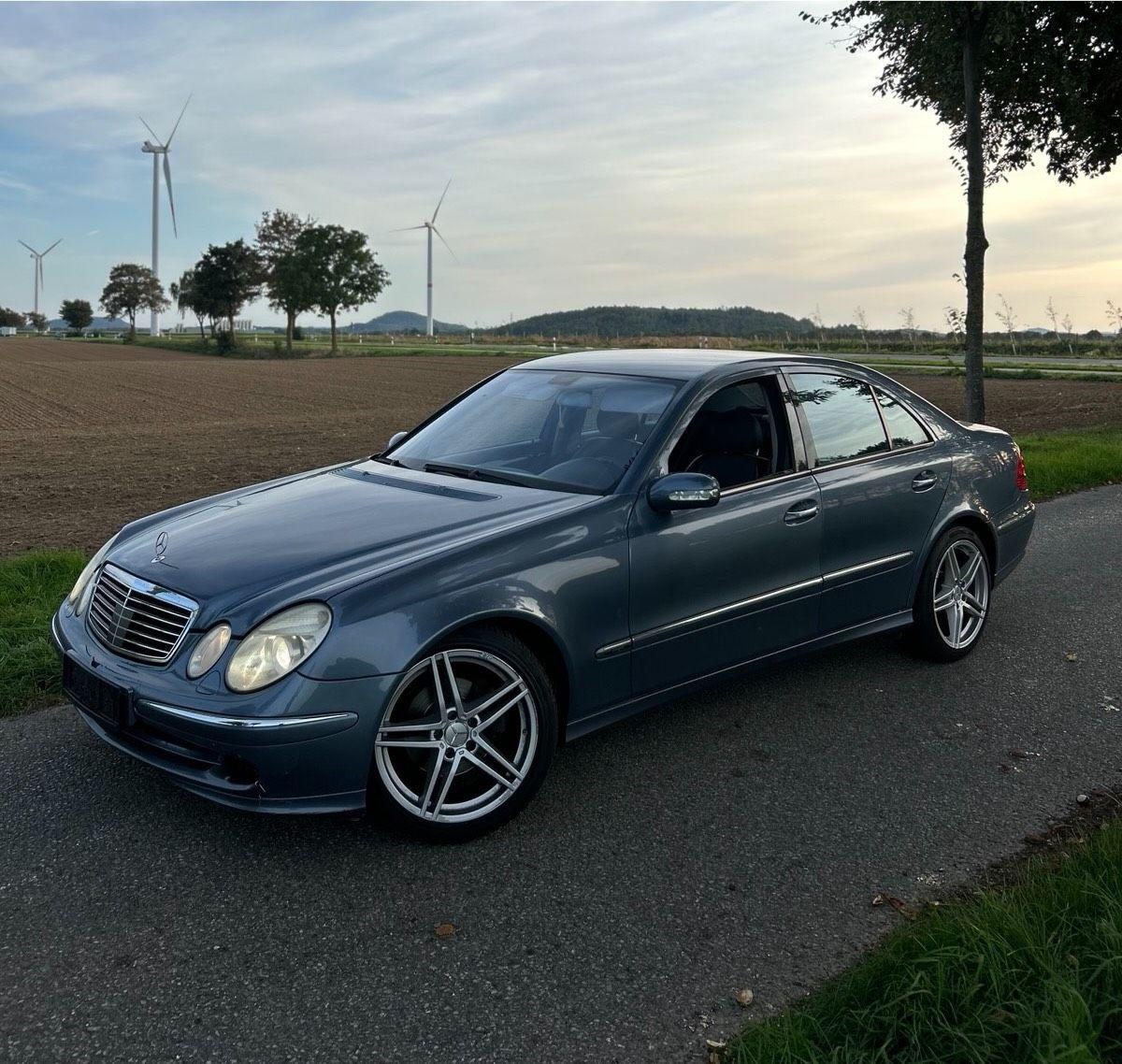 Mercedes-Benz E 220