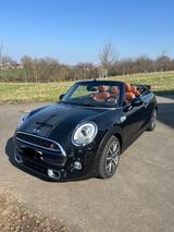 MINI Cooper S Cabrio Vollaustattung + BMW Tuning  - schwarze MINI Cabrio Serie