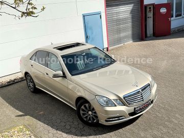 Mercedes-Benz E 250 CGI BlueEfficiency Aut.*Leder*Navi*SDach*8