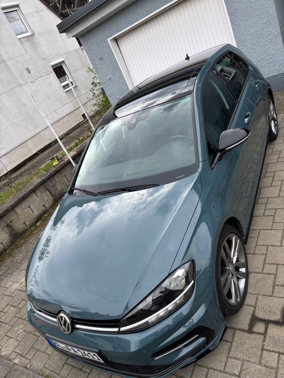 Image of Volkswagen Golf