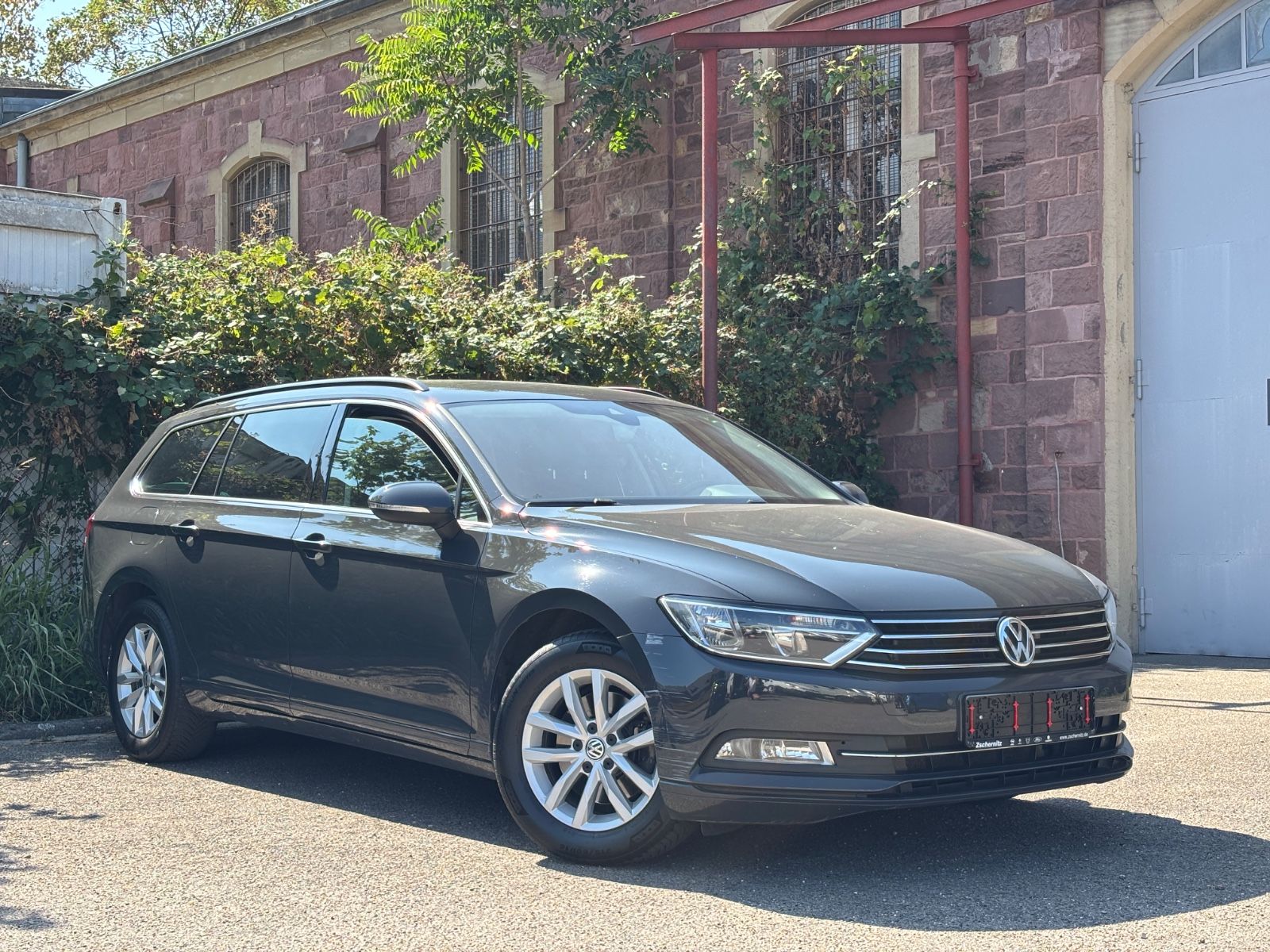 Volkswagen Passat Variant 2015, 2.0D dīzelis, Automāts, Universāls, Pelēks — Latvijā