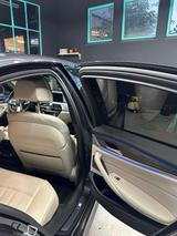 BMW 550i xDrive A - - scheckheftgepflegte BMW 550