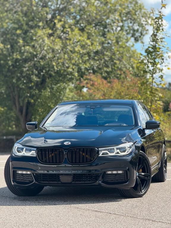 BMW 730