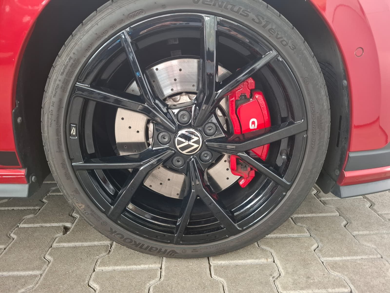Fahrzeugabbildung Volkswagen Golf VIII Lim. GTI Clubsport 2.0TSI DSG +ACC+LED