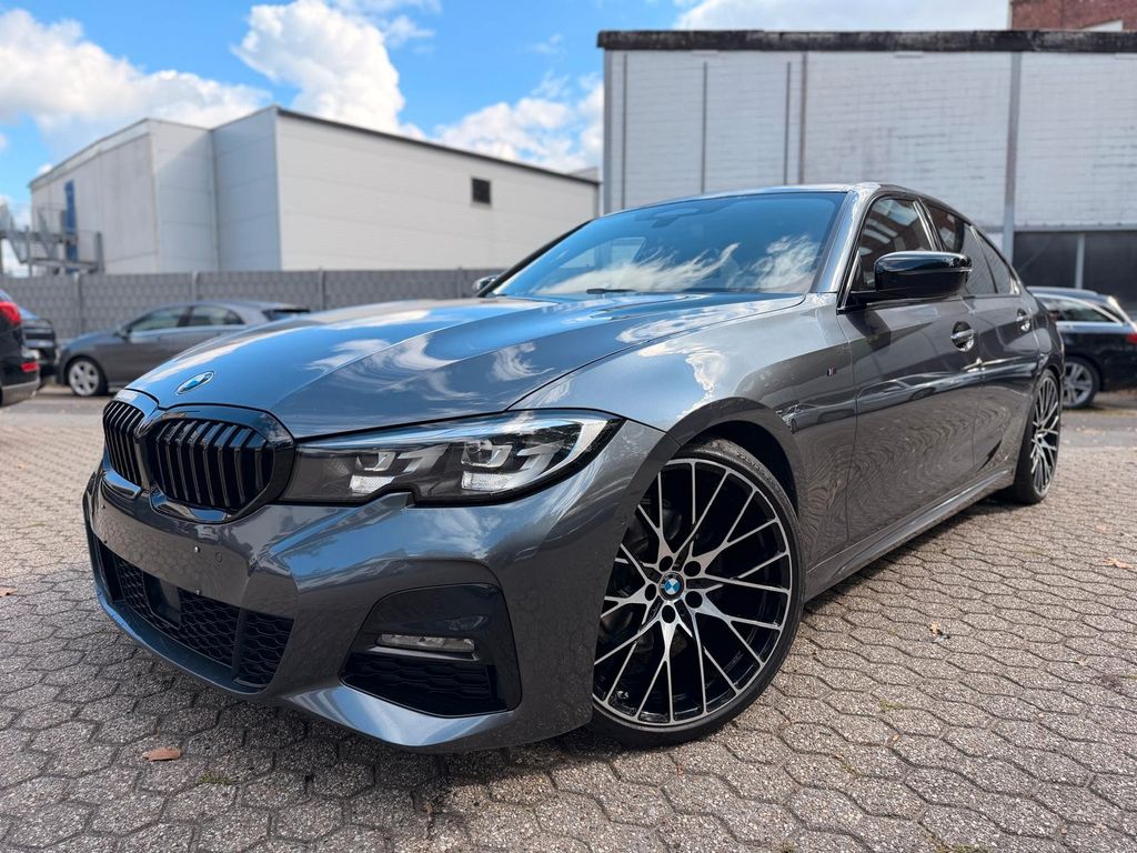 Image of BMW 320