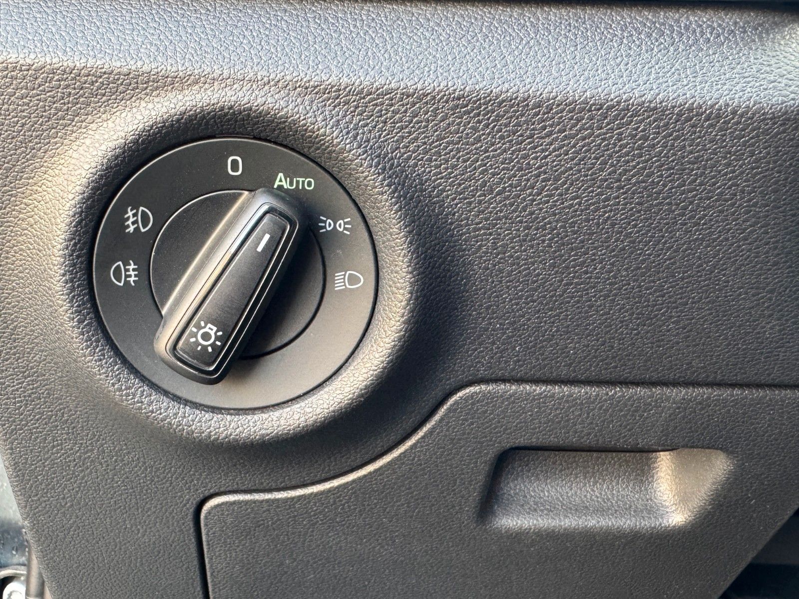 Fahrzeugabbildung SKODA Scala Ambition