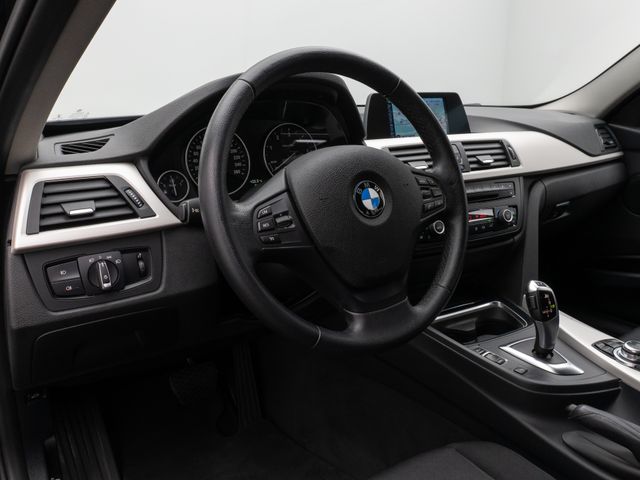 Foto Nummer 21: BMW 320d