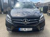 Mercedes-Benz GLE 43 AMG 360 Kamera,Panorama,Stand H,Sitz B - Mercedes GLE 43 AMG SUV