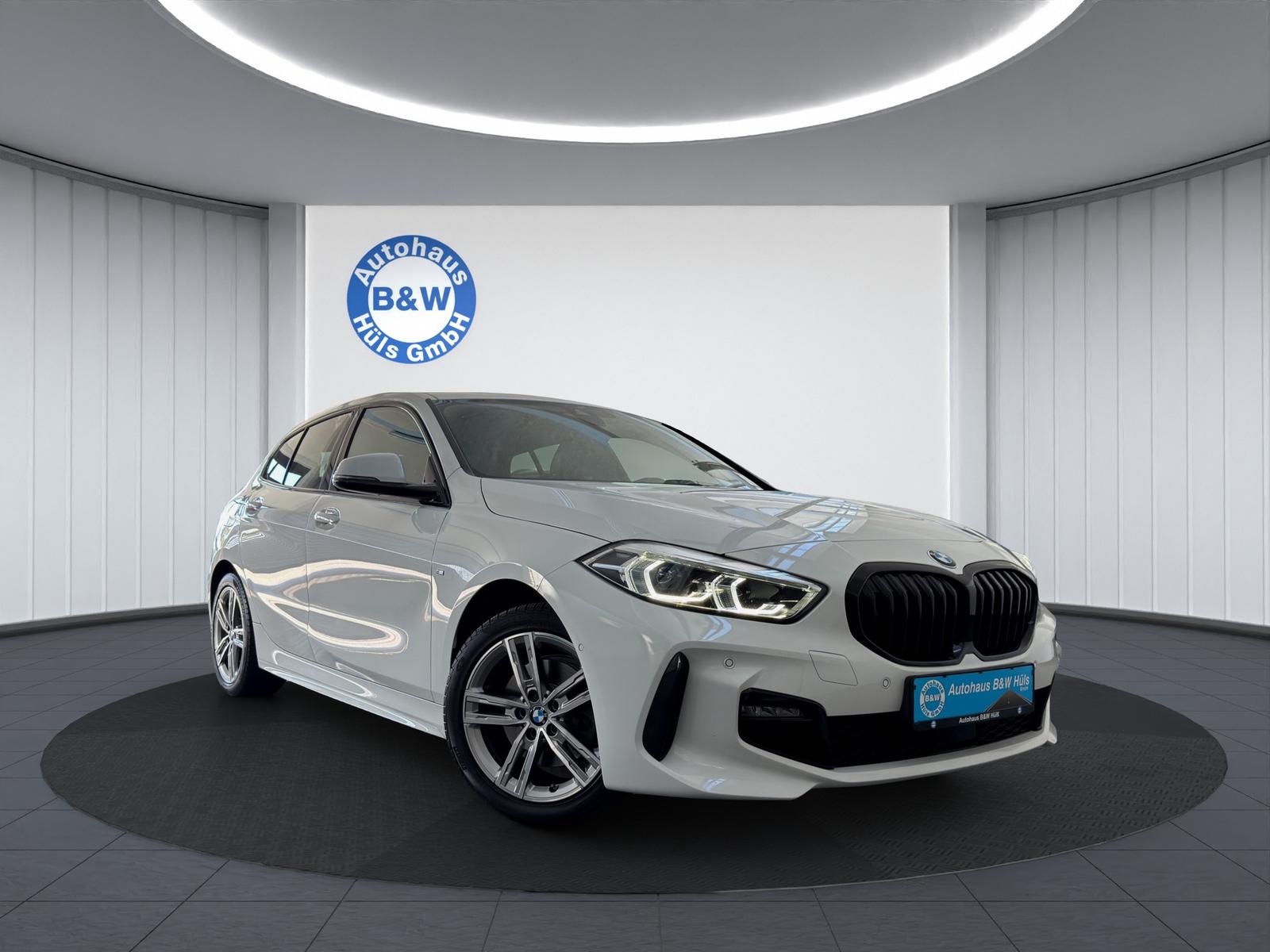 BMW 118 i Aut M Sport*1.Ha*LED*NAVI*KAM*ACC*LEDER*