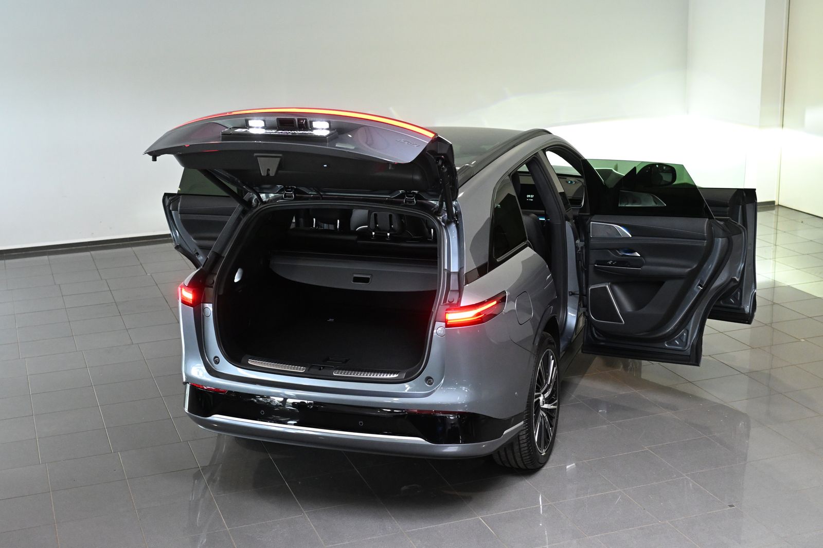 XPENG G9