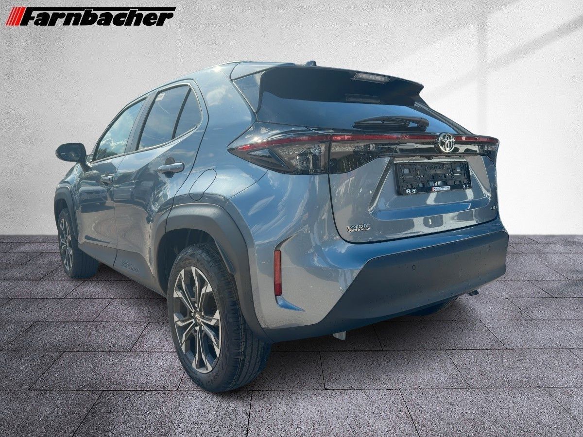 Fahrzeugabbildung Toyota Yaris Cross 1,5 Hybrid Teamplayer *Technikpaket*
