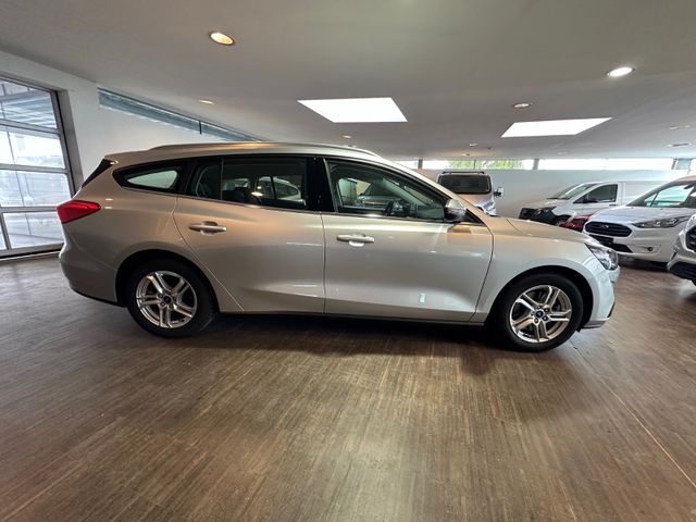 Fahrzeugabbildung Ford Focus Turnier Cool & Connect*CarPlay*RFK*SHZ*1.H