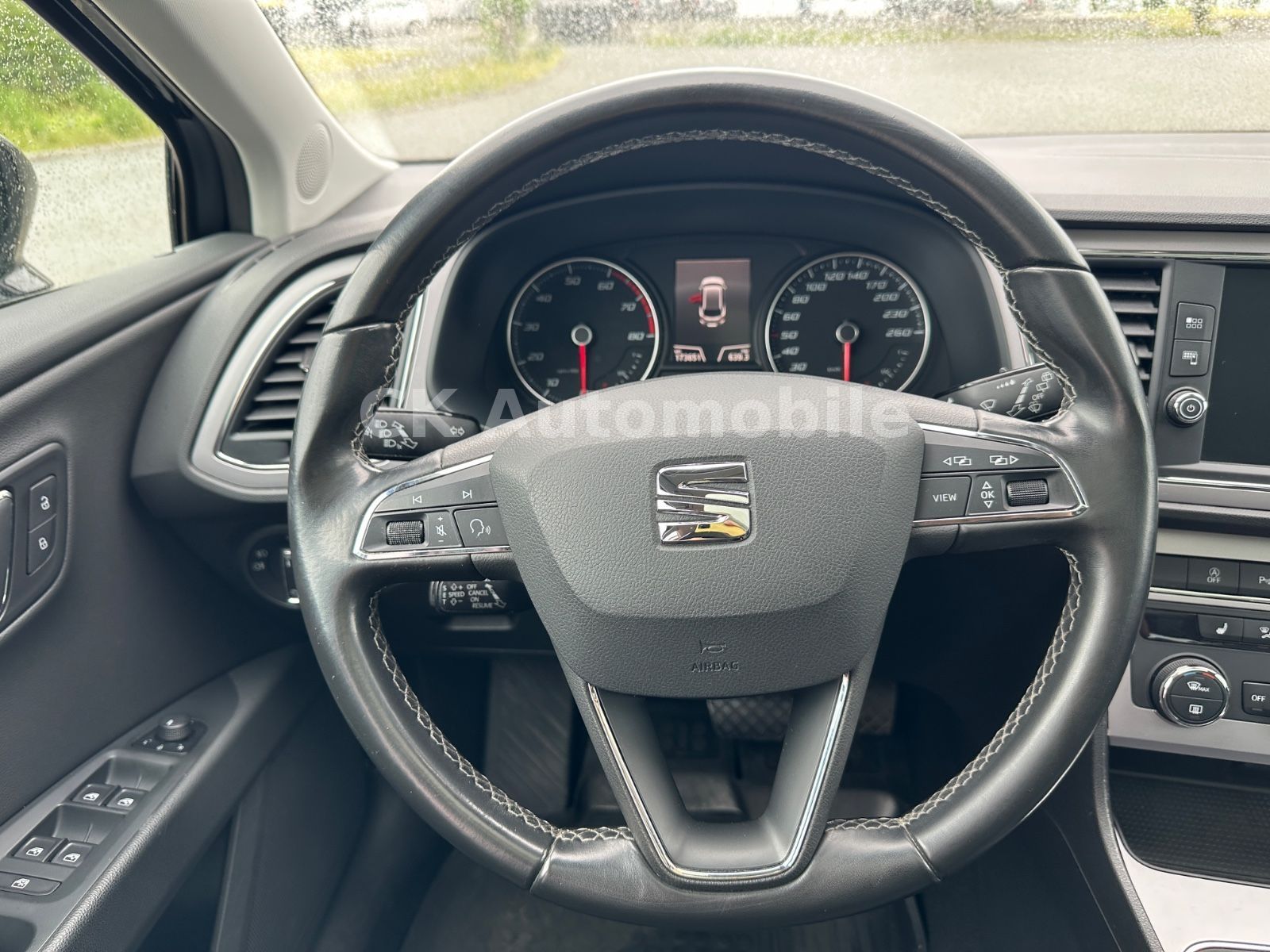 Fahrzeugabbildung SEAT Leon ST Style Automatik/Navi/Pano/Klimaa/LED/AHK