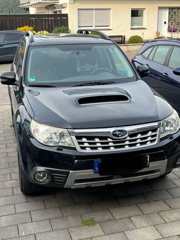 Subaru Forester Voll Fahrbereit TÜV NEU