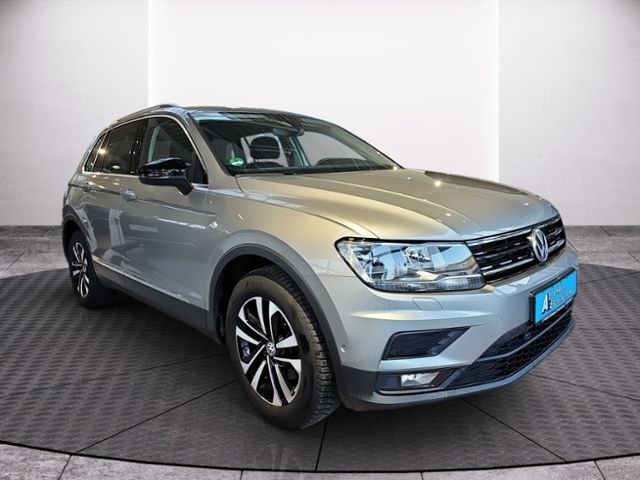 Fahrzeugabbildung Volkswagen Tiguan 1.5 TSI DSG IQ.DRIVE NAVI ACC SHZ GJR