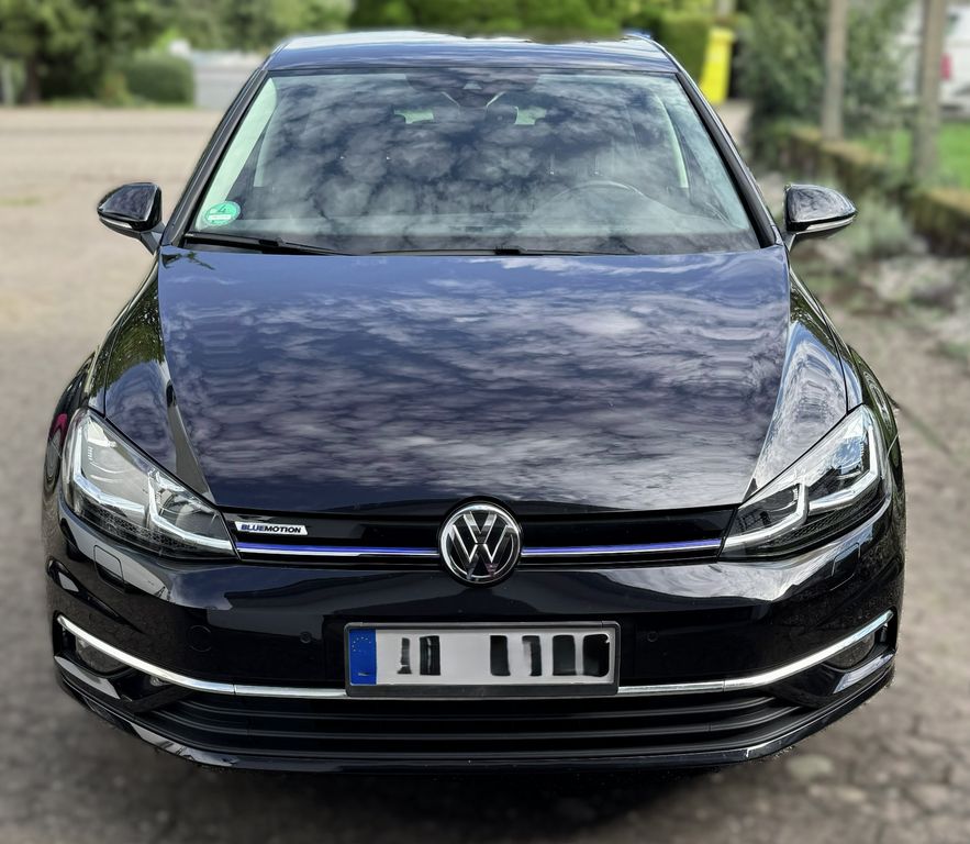 Image of Volkswagen Golf