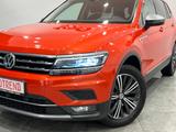 Volkswagen Tiguan Allspace Highline 4Motion 7-SITZER PANO - Volkswagen Tiguan Allspace in Köln
