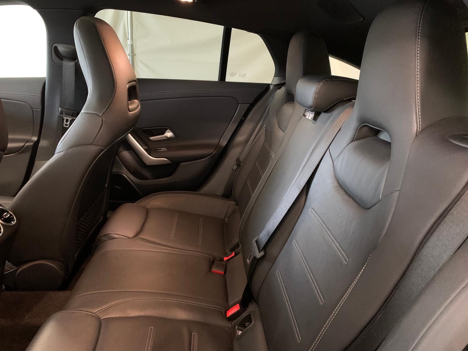 Mercedes-Benz CLA 35 SB AMG 4M Multibeam Widescreen Pano Distr