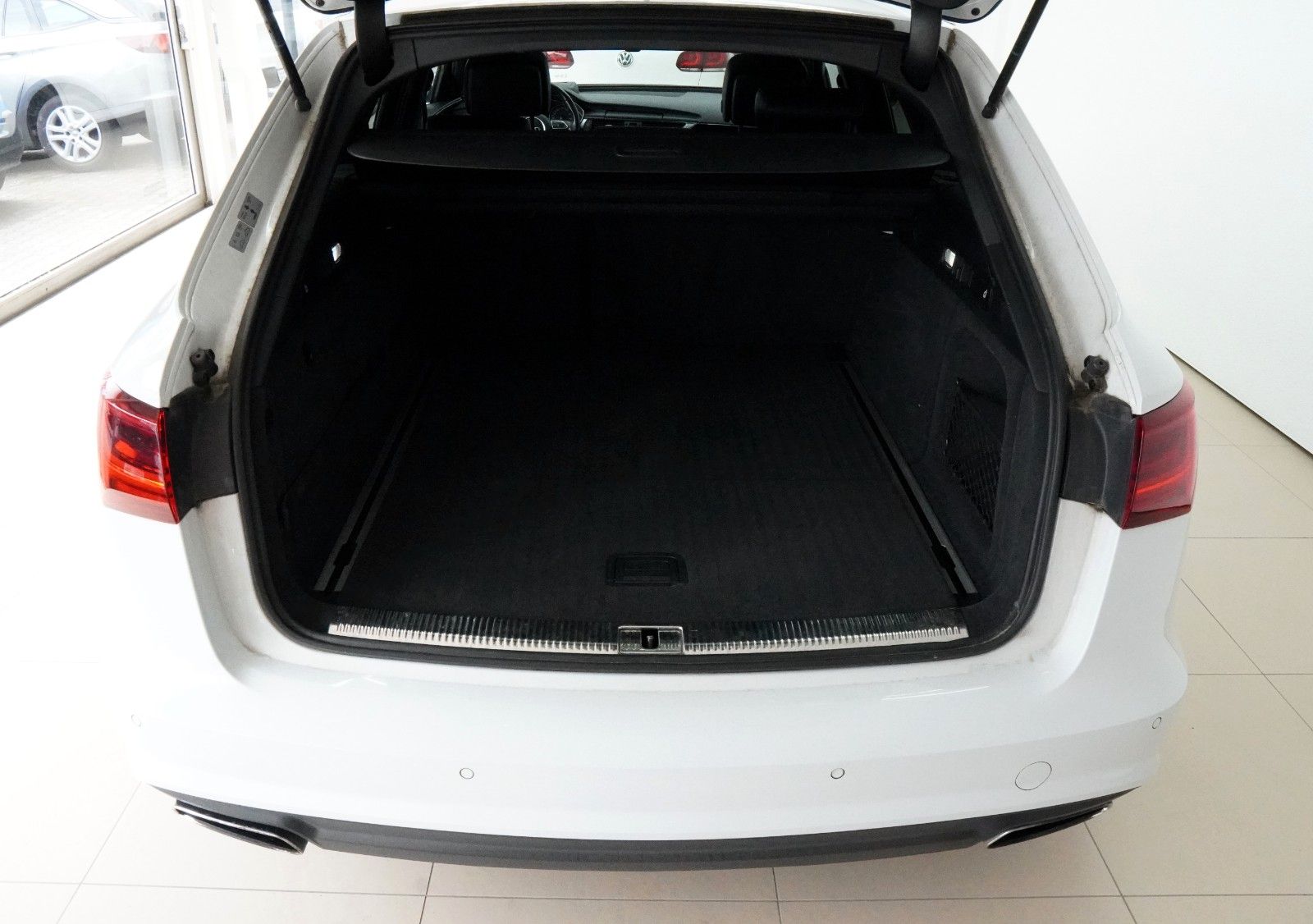 Fahrzeugabbildung Audi A6 Avant 3.0 TDI quattro *Headup*Bose*