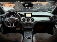 MERCEDES-BENZ CLA 220 d AMG*KAMERA*LED*LEDER*NIGHT*TEMP*NAV