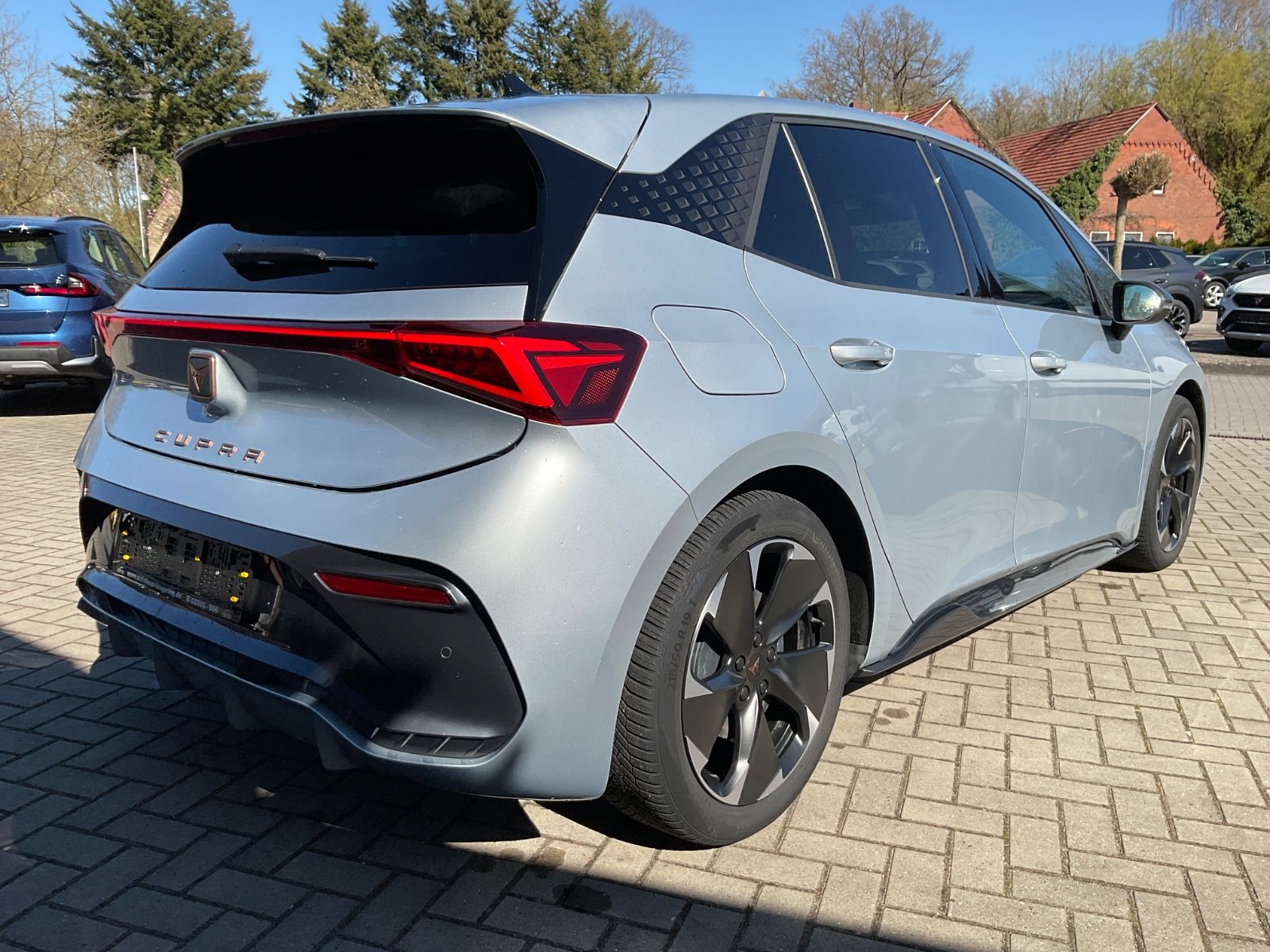 Fahrzeugabbildung CUPRA Born 58 kWh 170kW,Kamera,Navi,Stzheizung,Carplay