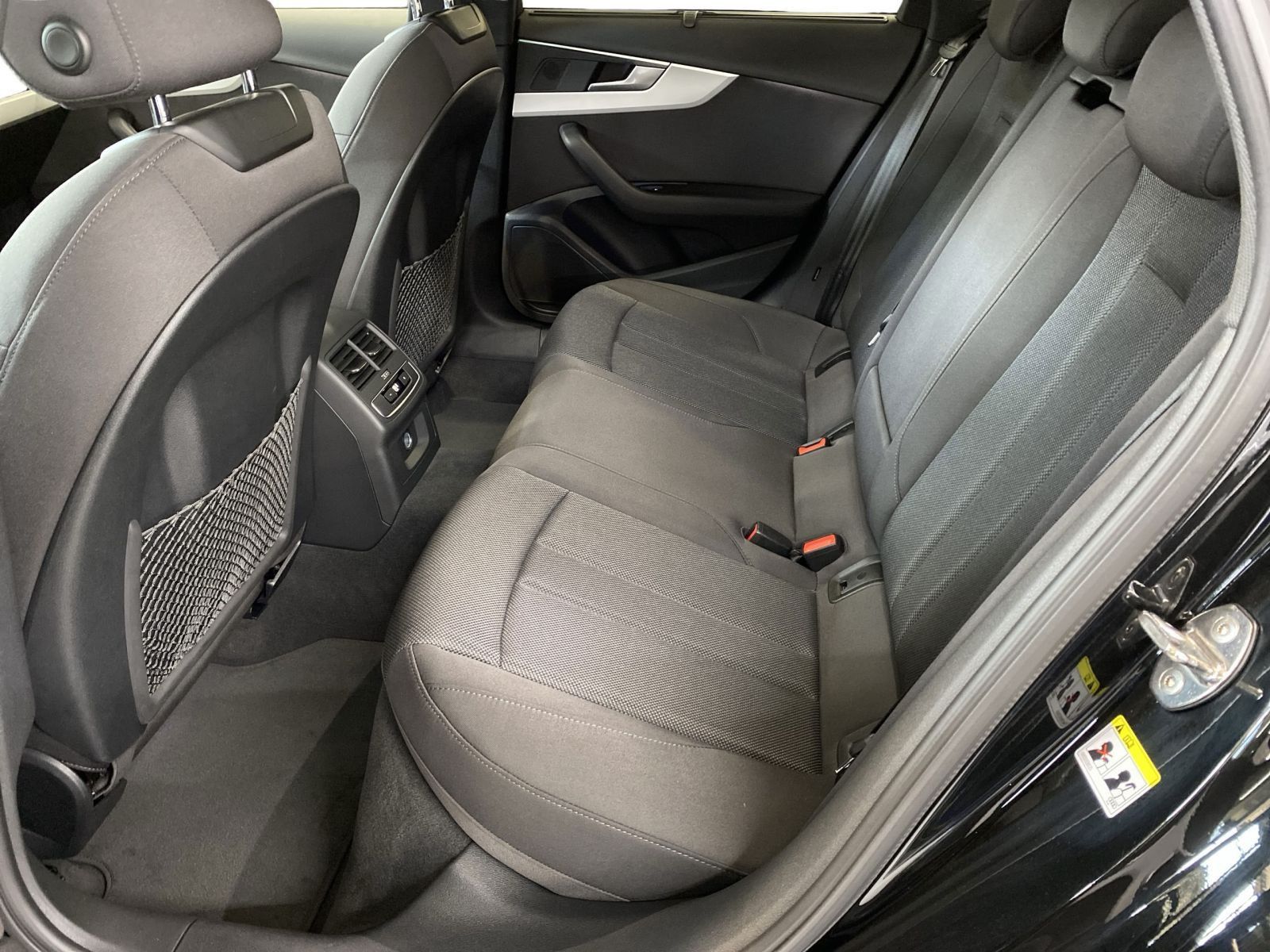 Audi A4 - Bild 8