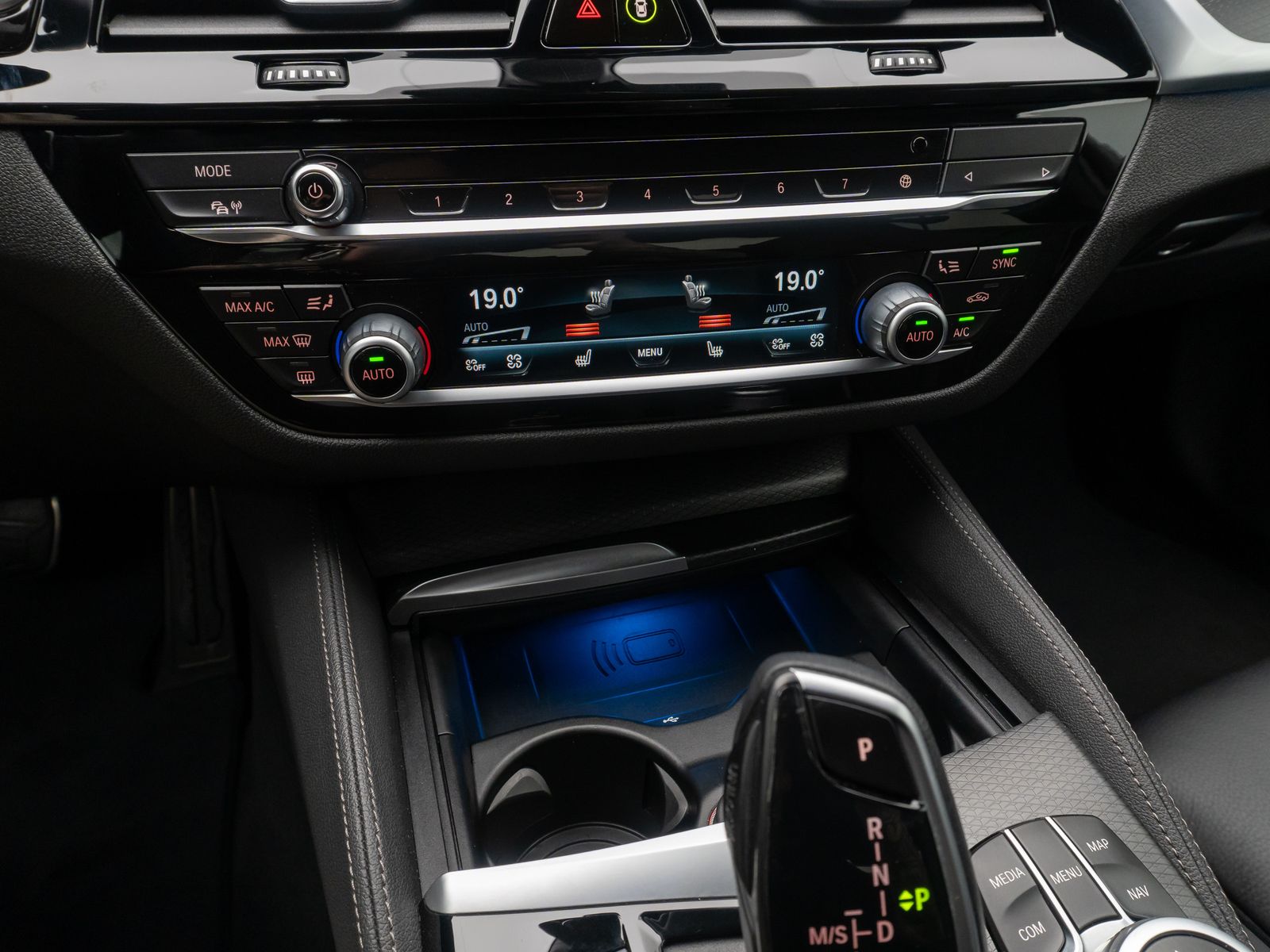 Fahrzeugabbildung BMW 530e M Sport 360° Laser DAB Komfort HUD 19Zoll
