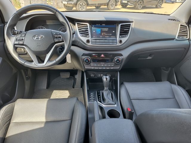 Hyundai Tucson 1.6 T-GDI 4WD Navi Leder R.Kamera