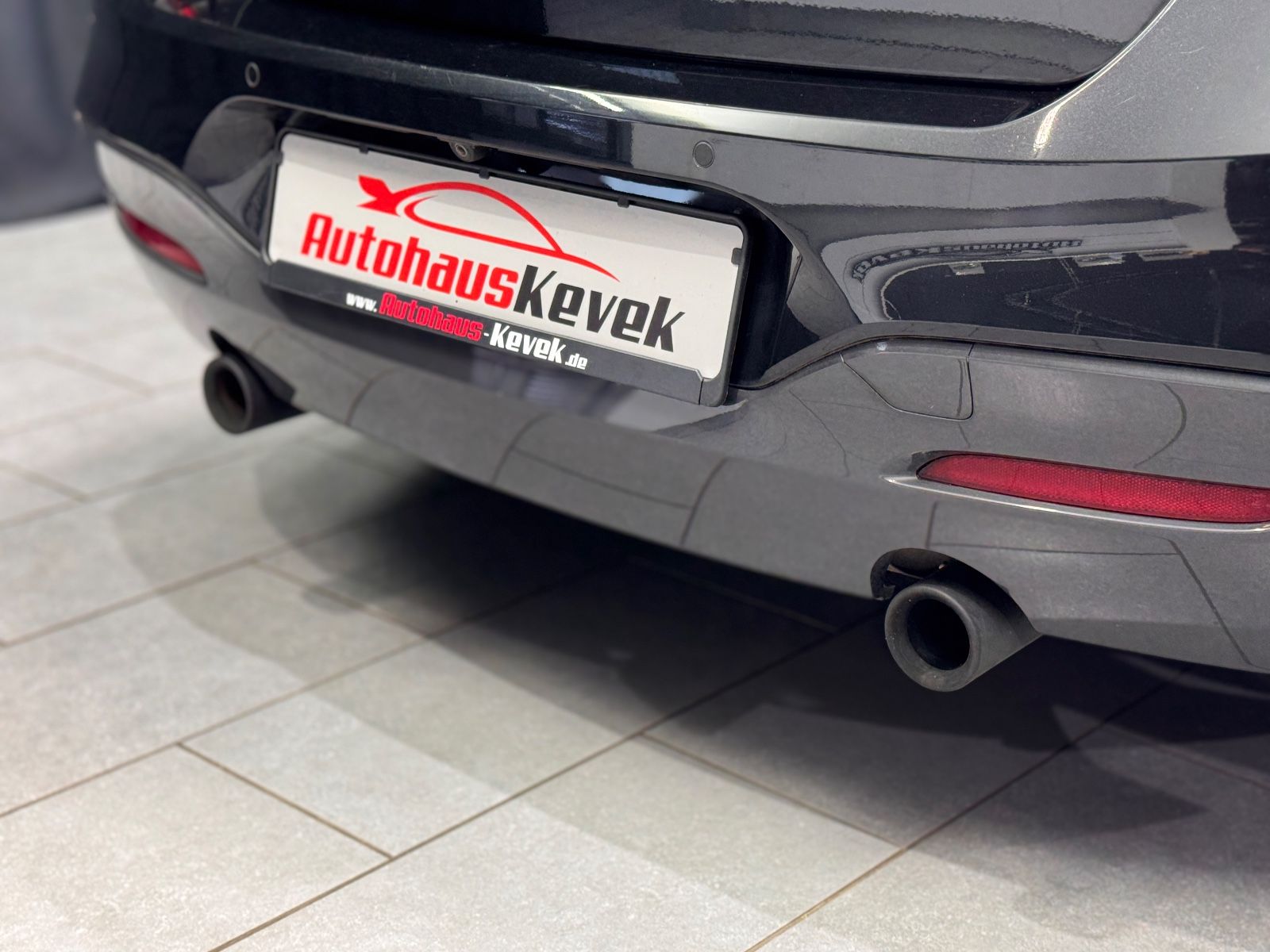 Fahrzeugabbildung BMW M135i xDrive|H&K|LED|KAMERA|VOLL|DEUTSCHES FZG