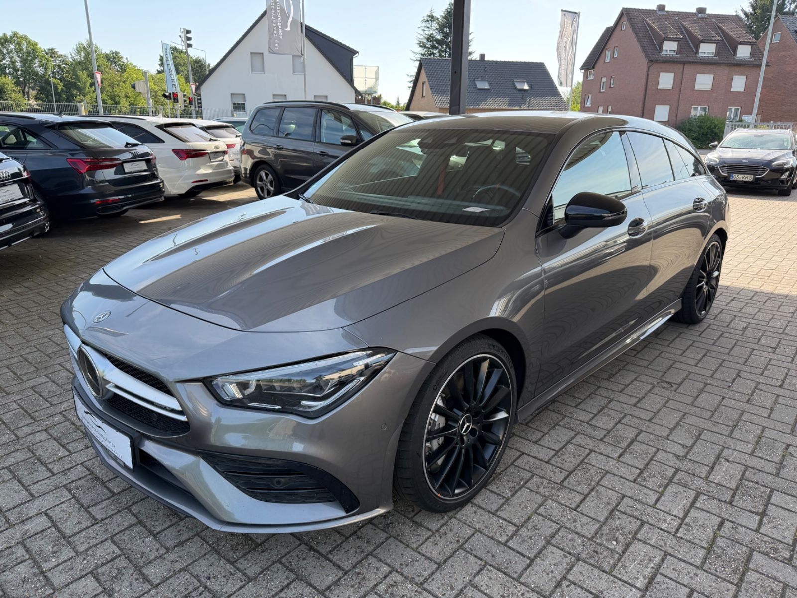 MERCEDES-BENZ CLA 35 AMG Shooting Brake