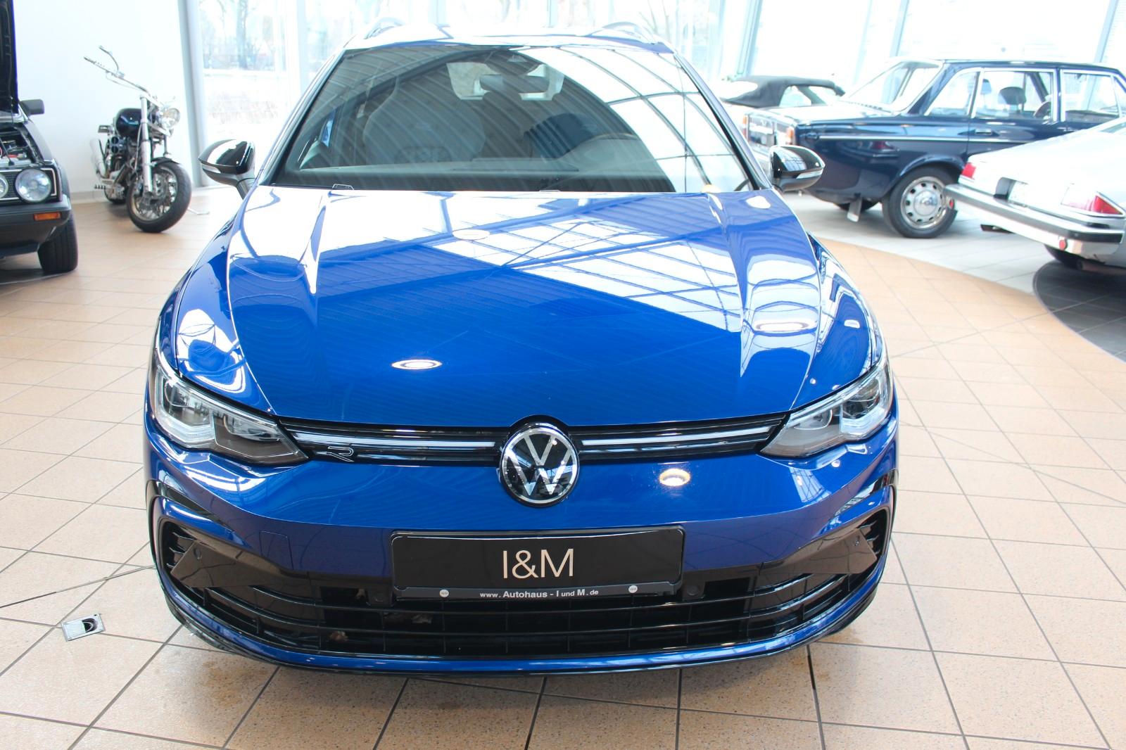 Volkswagen Golf VIII Variant R-Line 4Motion+Autom.+Cam+AHK+