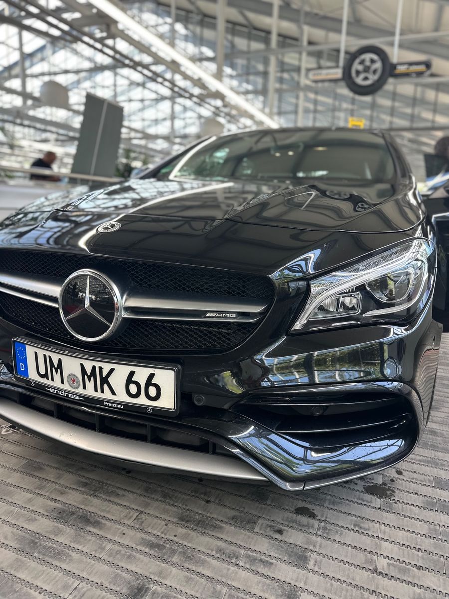 MERCEDES-BENZ CLA 45 AMG Shooting Brake Mercedes-AMG CLA 4...