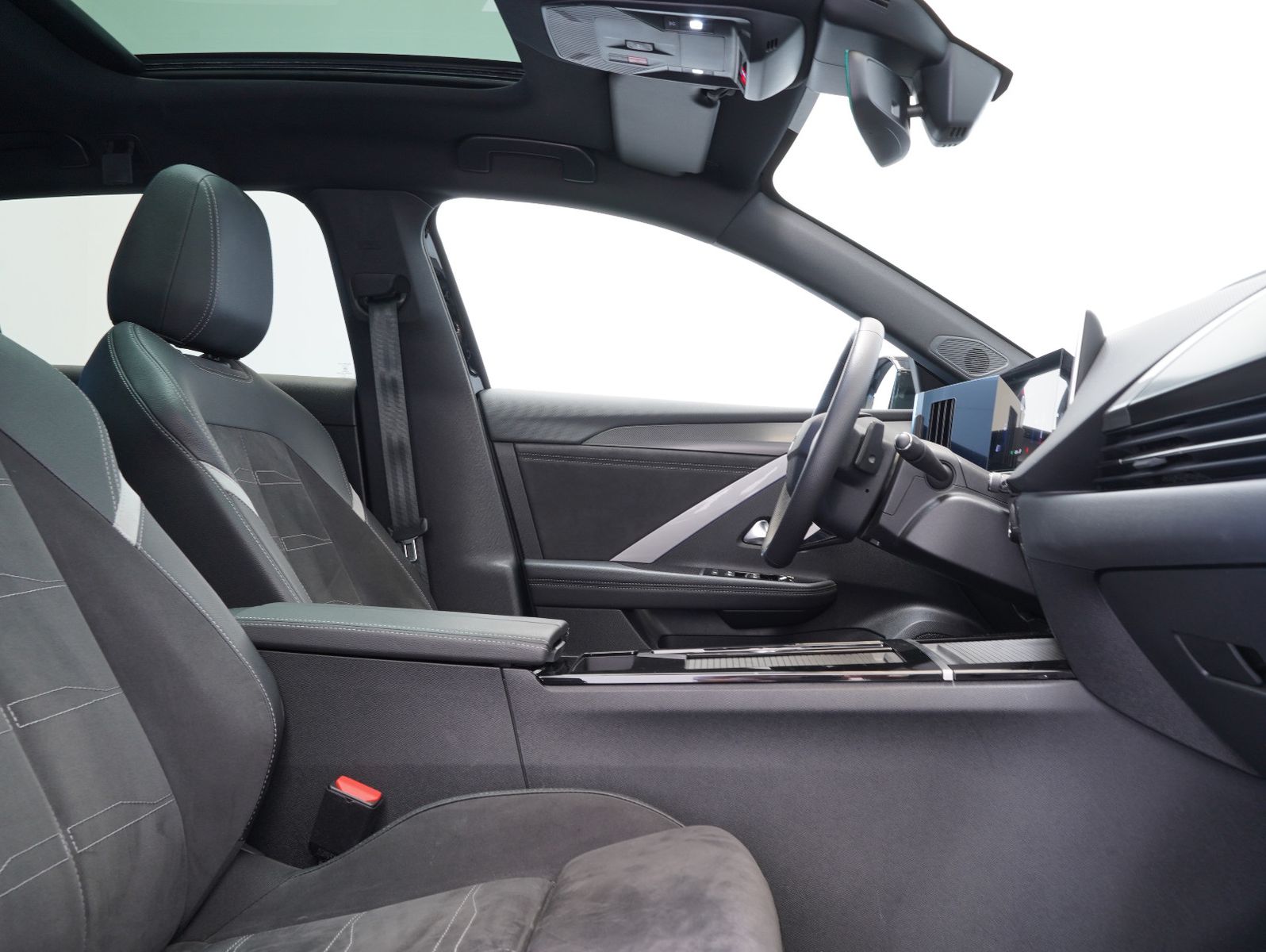 Fahrzeugabbildung Opel Astra L 1.5 D Sports Tourer GS Line PANO