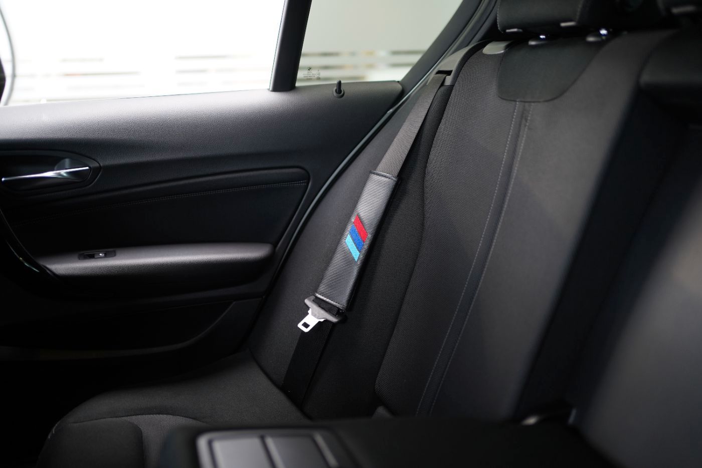 Fahrzeugabbildung BMW 116i M Sport LED+Navi+PDC+Parkassist+HiFi+