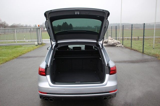 S4 Avant 3.0 TFSI quattro LED+NAVI+B&O+HUD