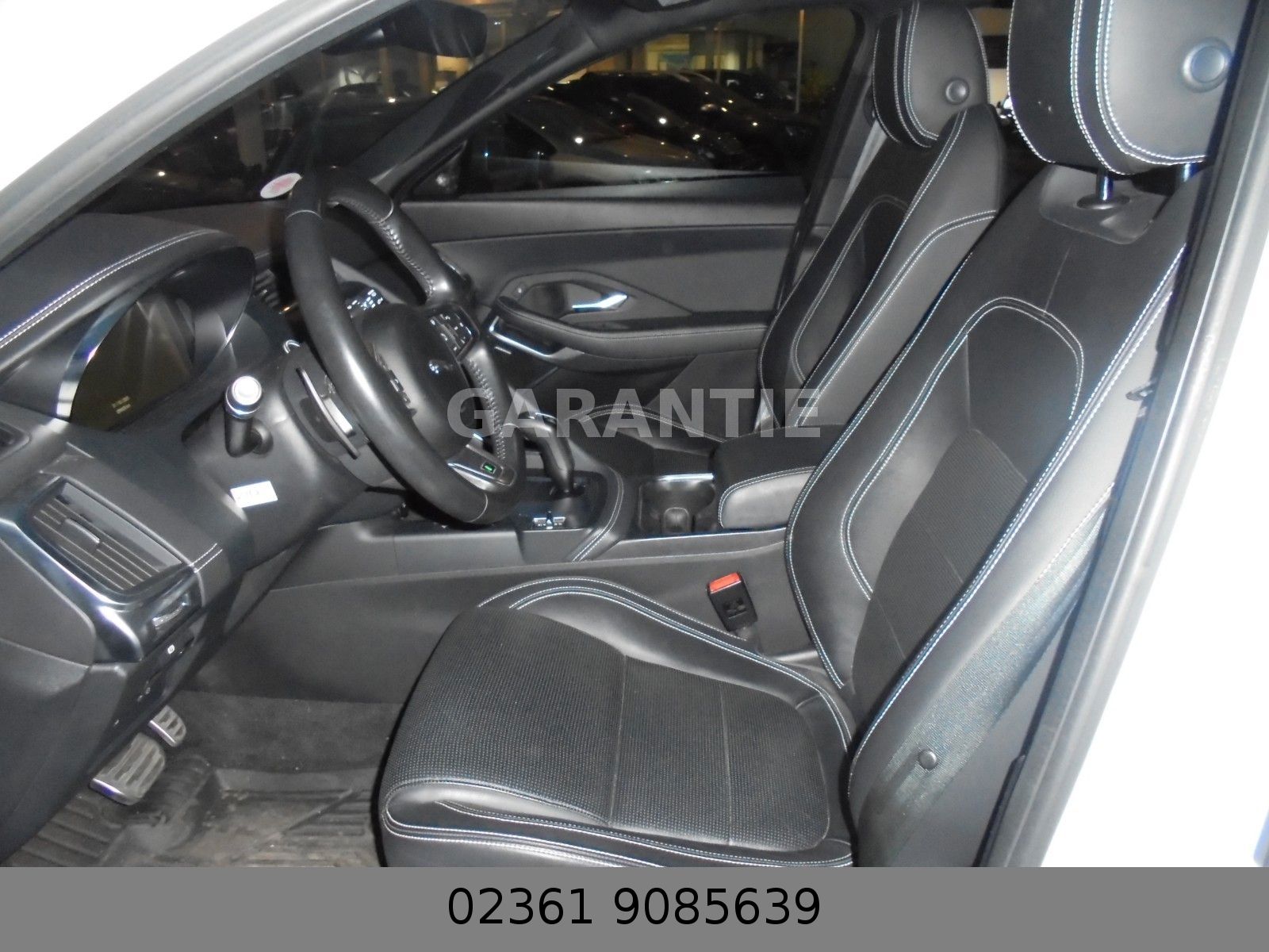 Fahrzeugabbildung Jaguar E-Pace E-PACE R-Dynamic S AWD