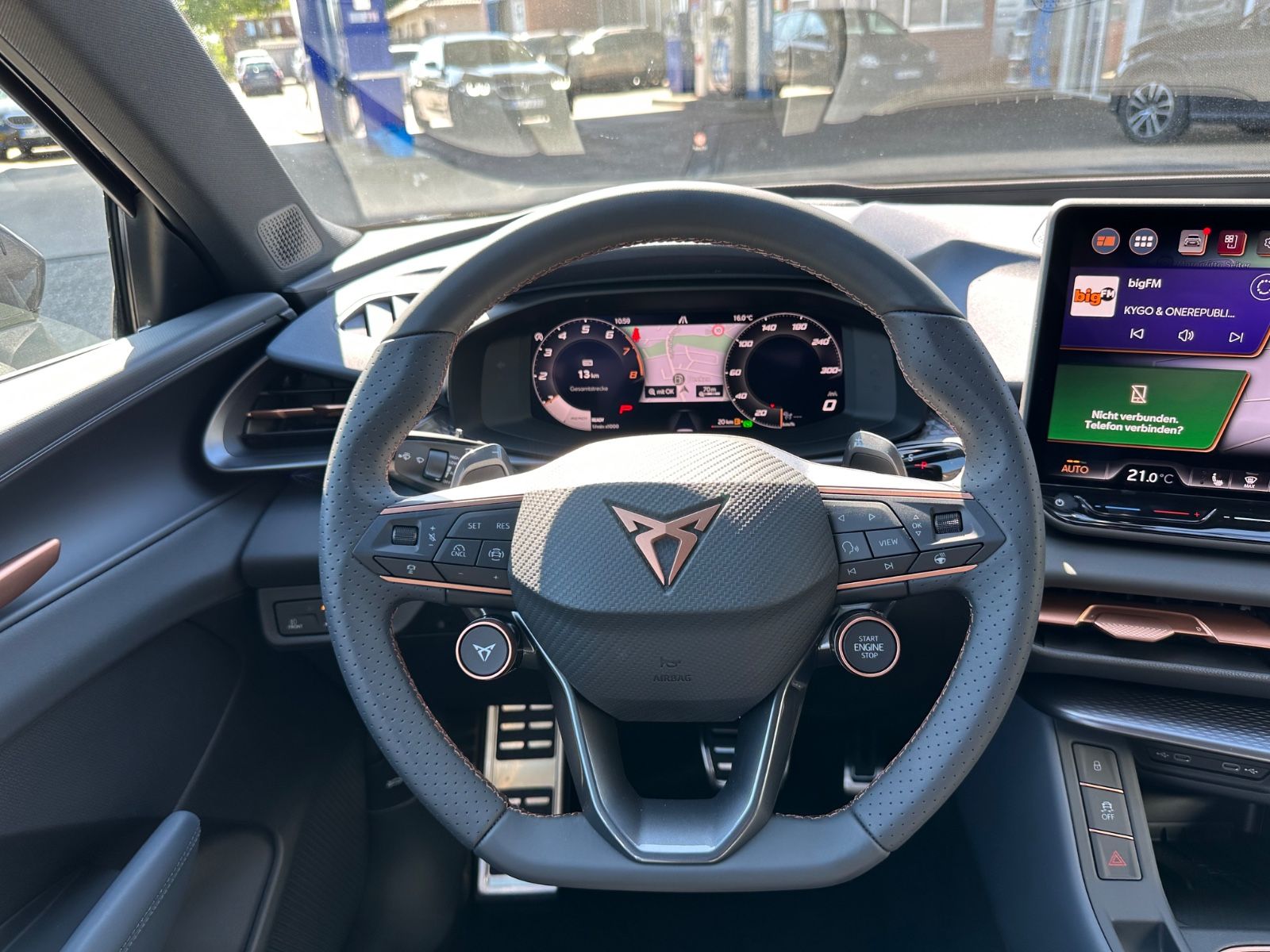 Fahrzeugabbildung CUPRA Terramar 1.5 eTSI DSG AHK/Navi/LED/ACC/18"