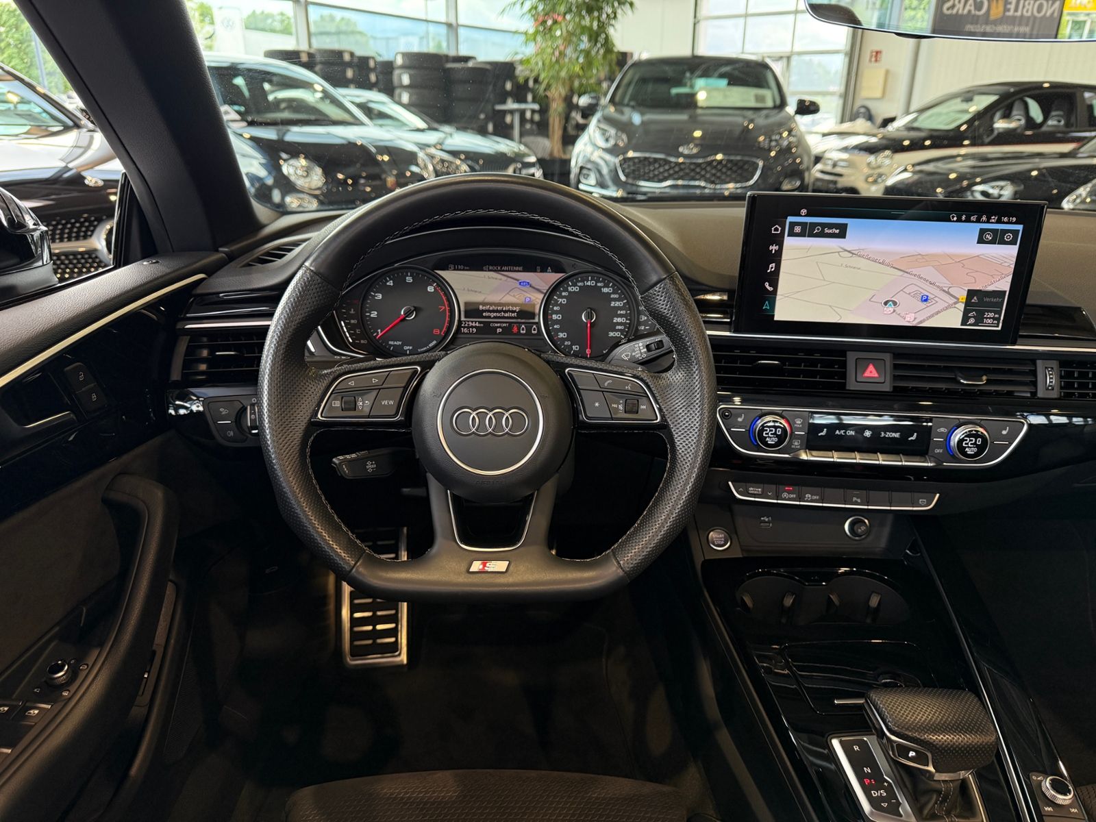 Fahrzeugabbildung Audi A5 Cabriolet 40 TFSI S line RFK LED NAVI