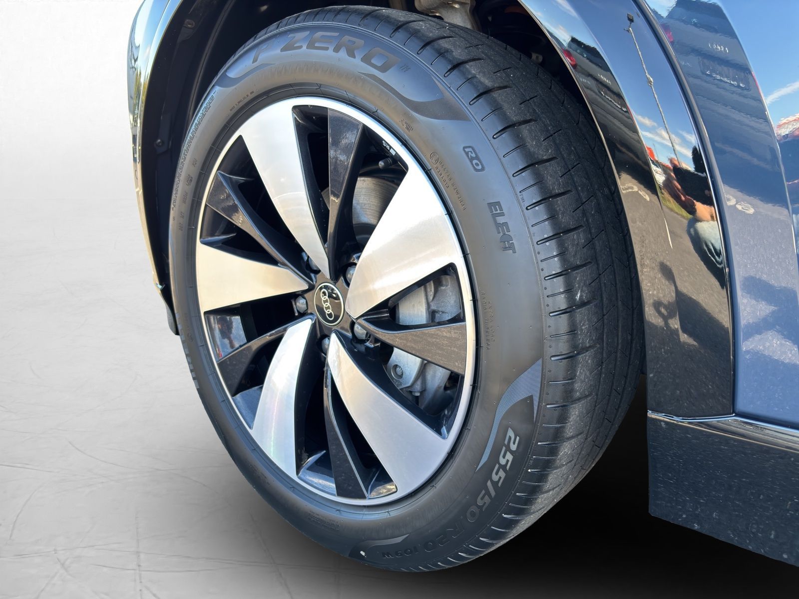 Audi Q6 e-tron - Bild 14