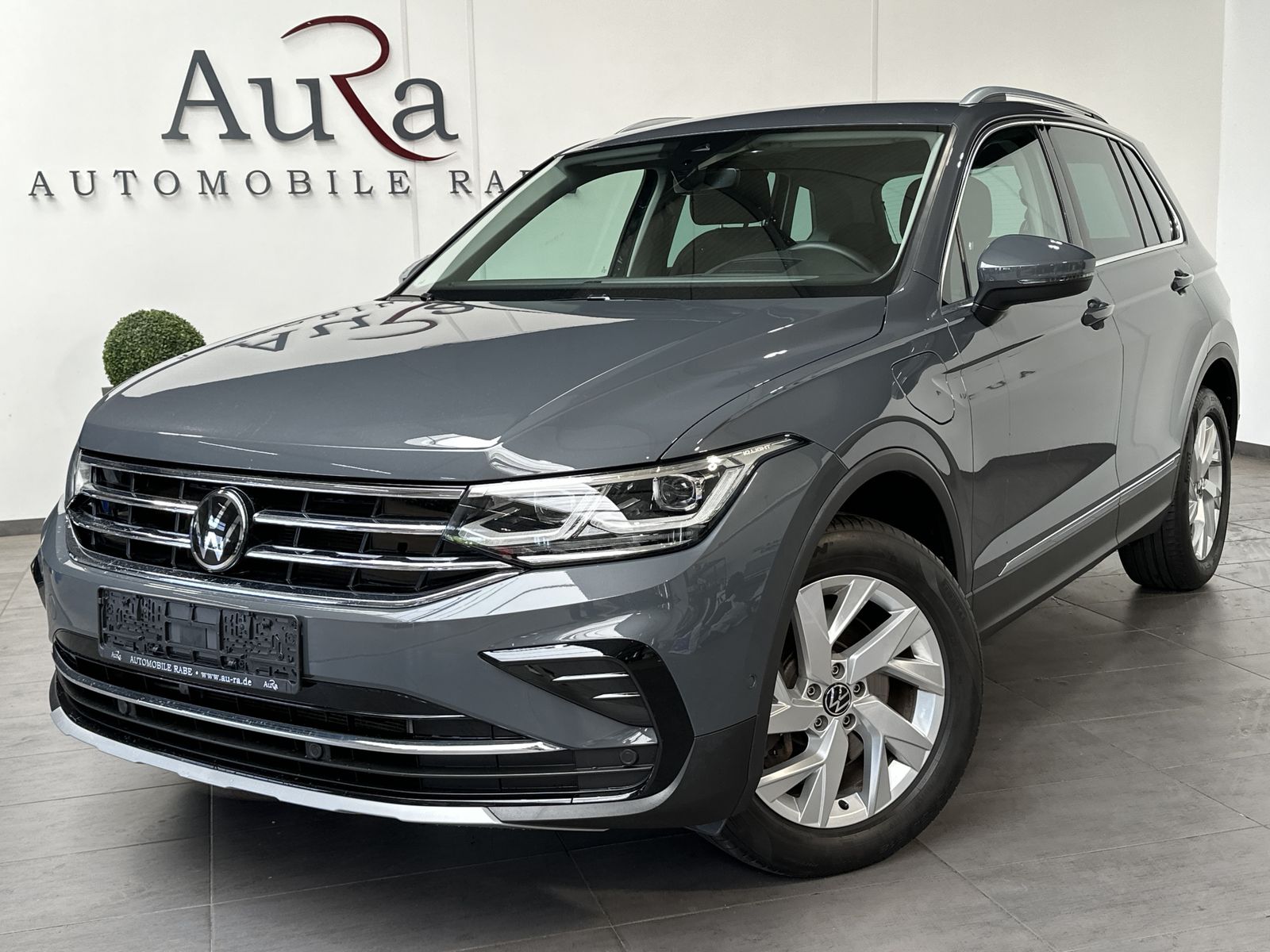 Fahrzeugabbildung Volkswagen Tiguan 1.4 eHybrid DSG Elegance NAV+LED+VC+HUD