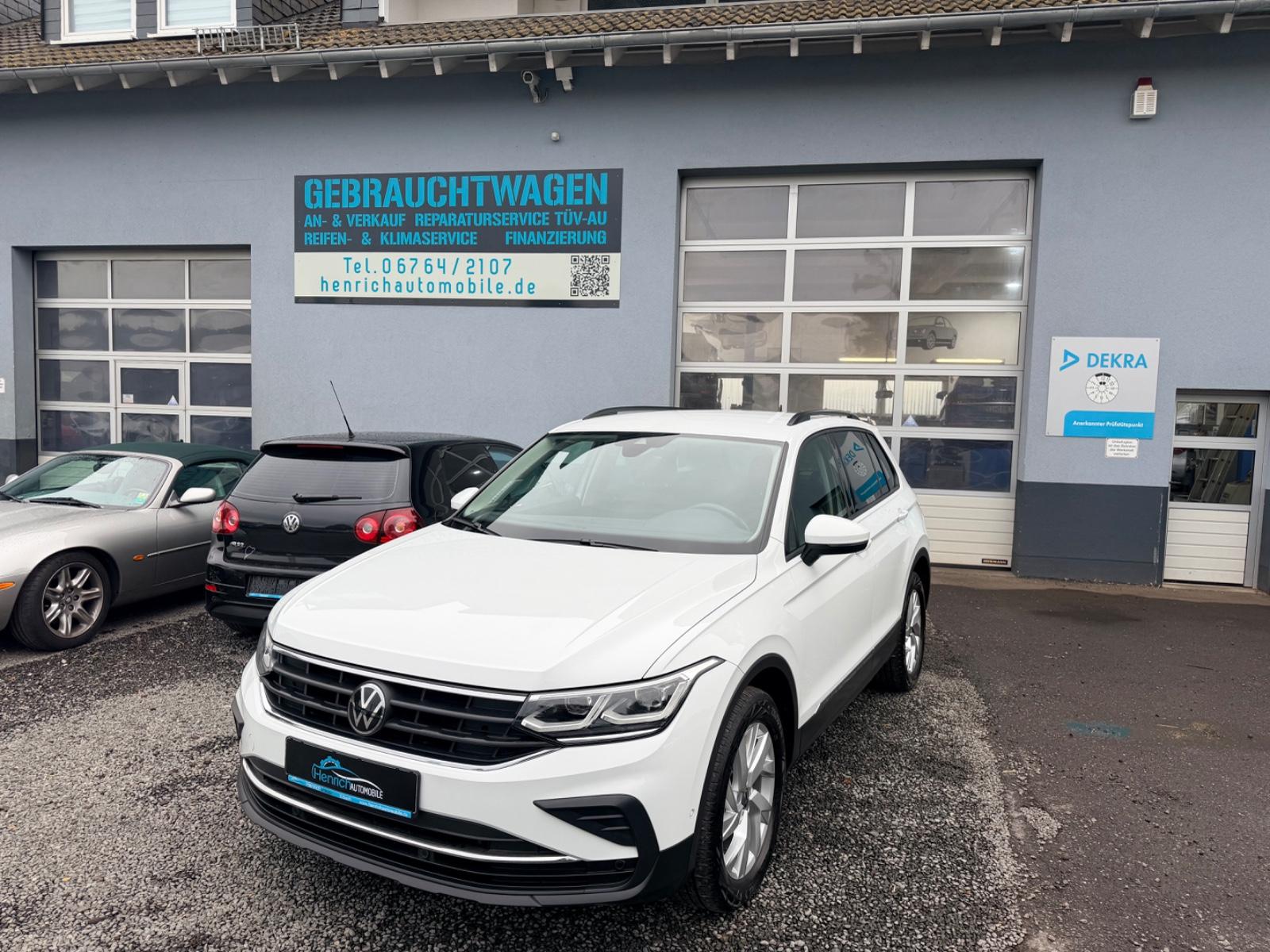 Volkswagen Tiguan Life 4Motion DSG StHzg Navi ACC LED SHZ