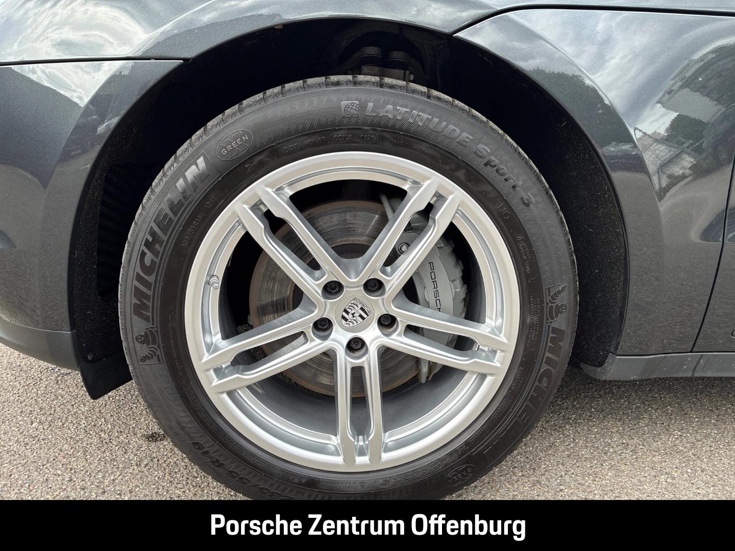 Porsche Macan S Luftfederung AHK-el. klappb. LED Memory 