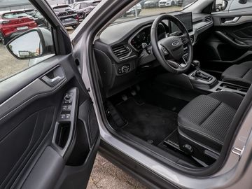 Ford Focus Turnier 1.0 Titanium Kamera Navi LED