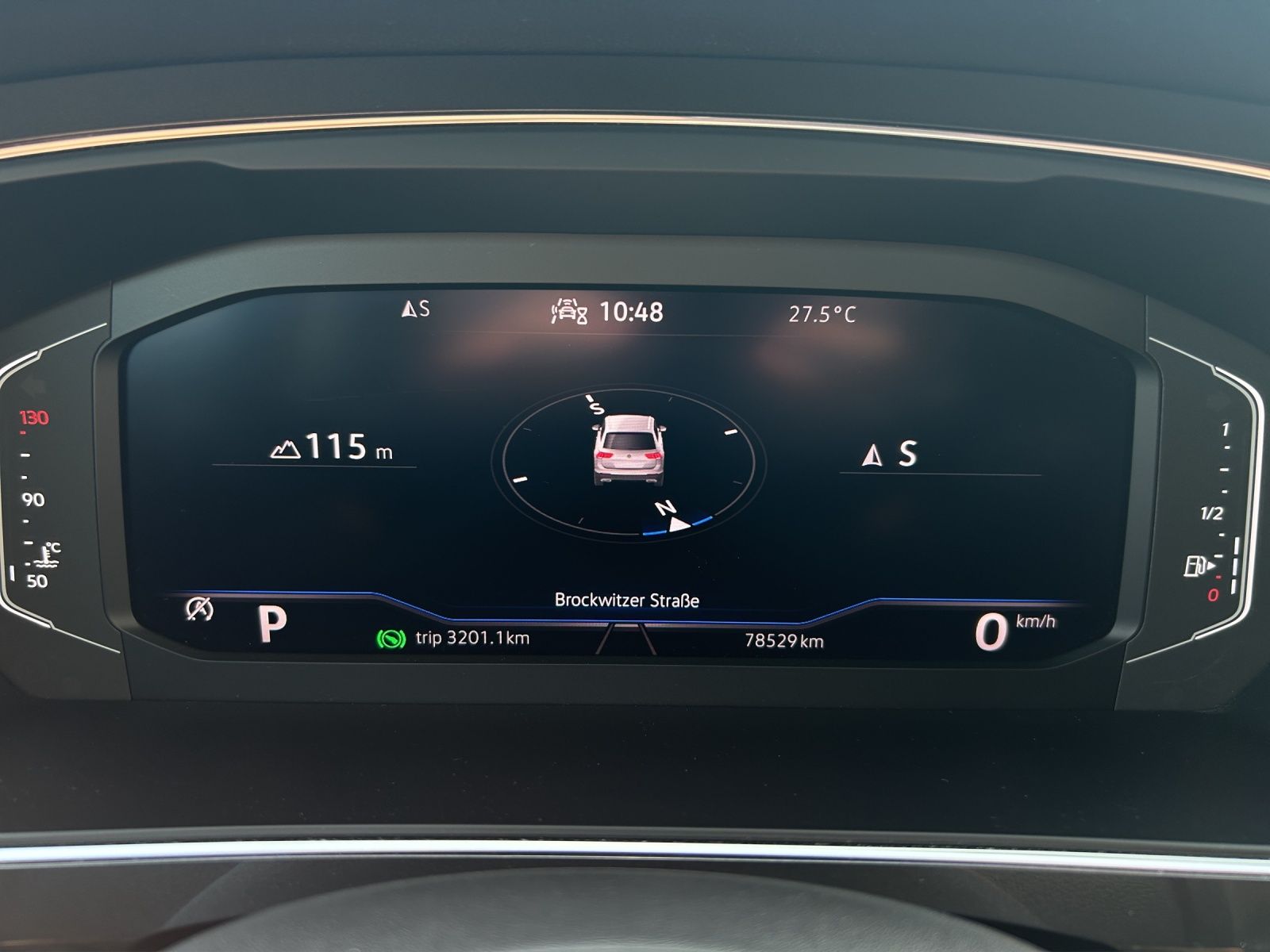 Fahrzeugabbildung Volkswagen Tiguan Allspace TSI Highline DSG LED Navi ACC AI