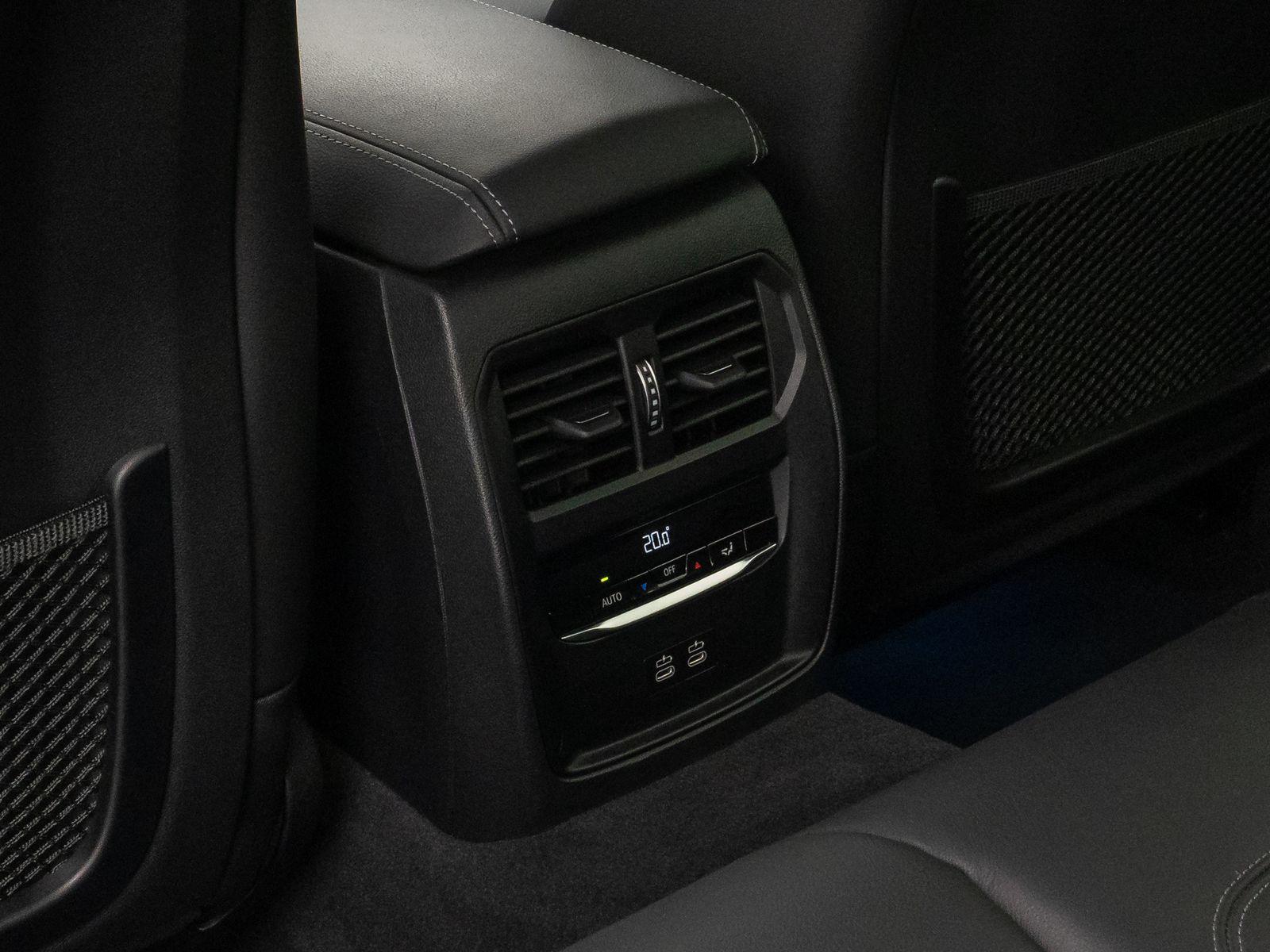 Fahrzeugabbildung BMW 320d MSport Kamera DAB HiFi Komfort Leder 19Zoll