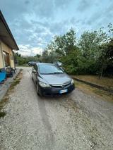 Honda Civic 4 porte marcia bene - Honda Civic aus 2008 mit Hybrid-Antrieb